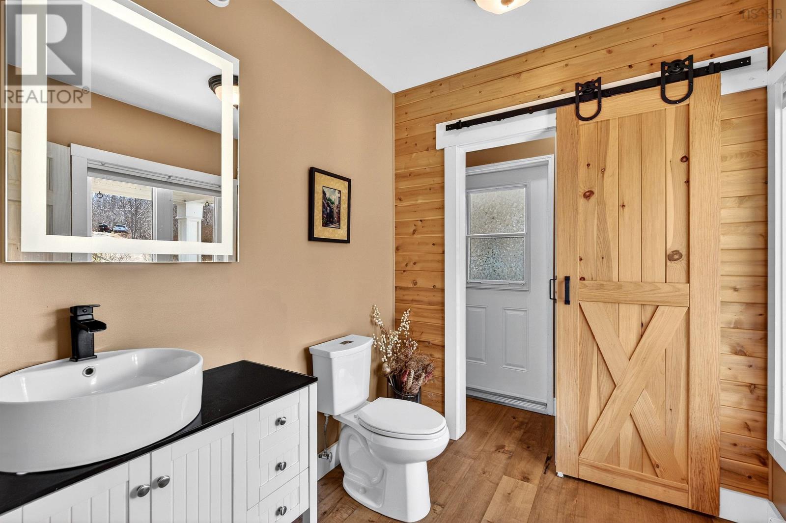 Property 6 of 48 of 43 Bayview Shore Road