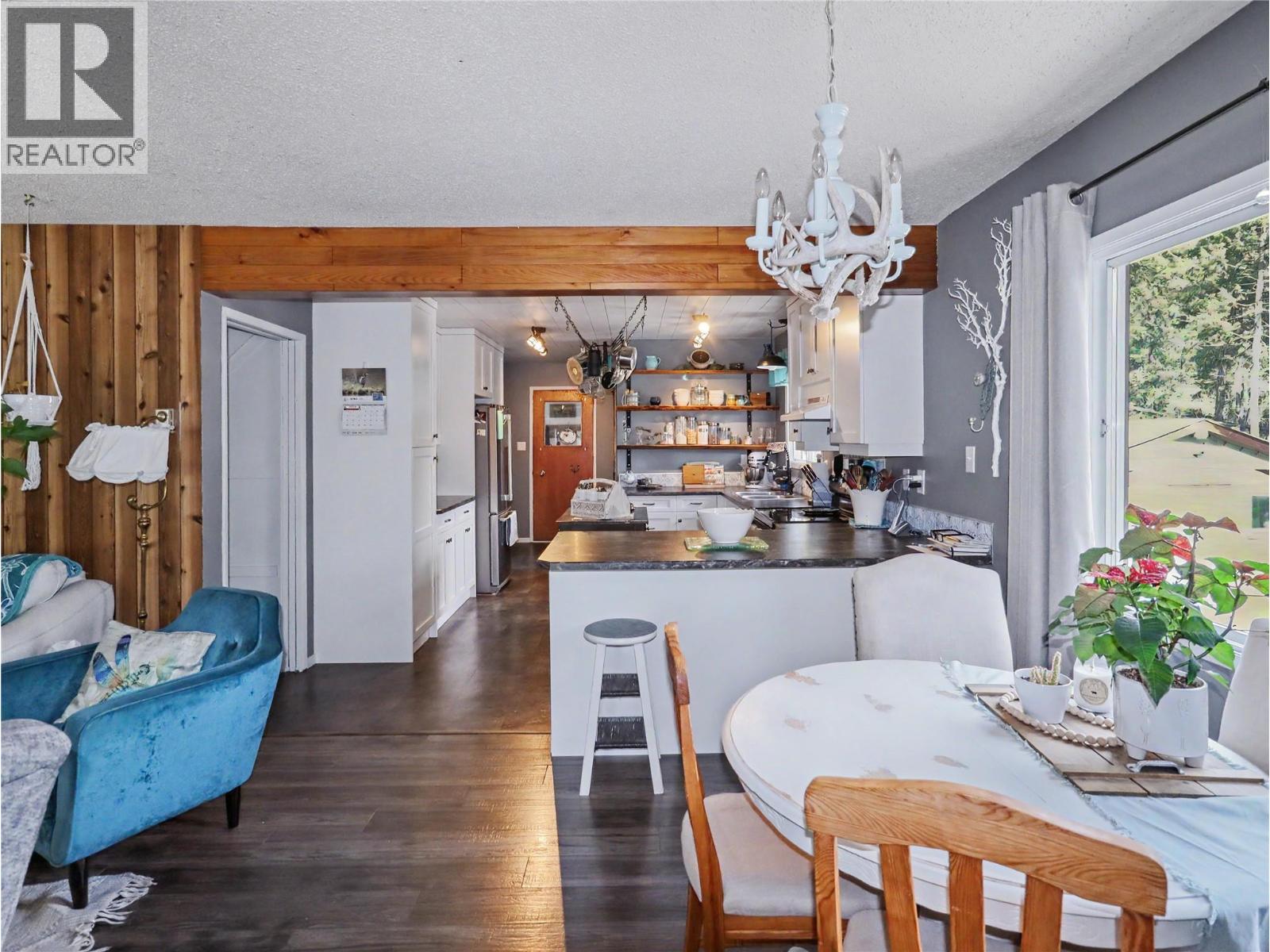 12050 3 HIGHWAY - 28