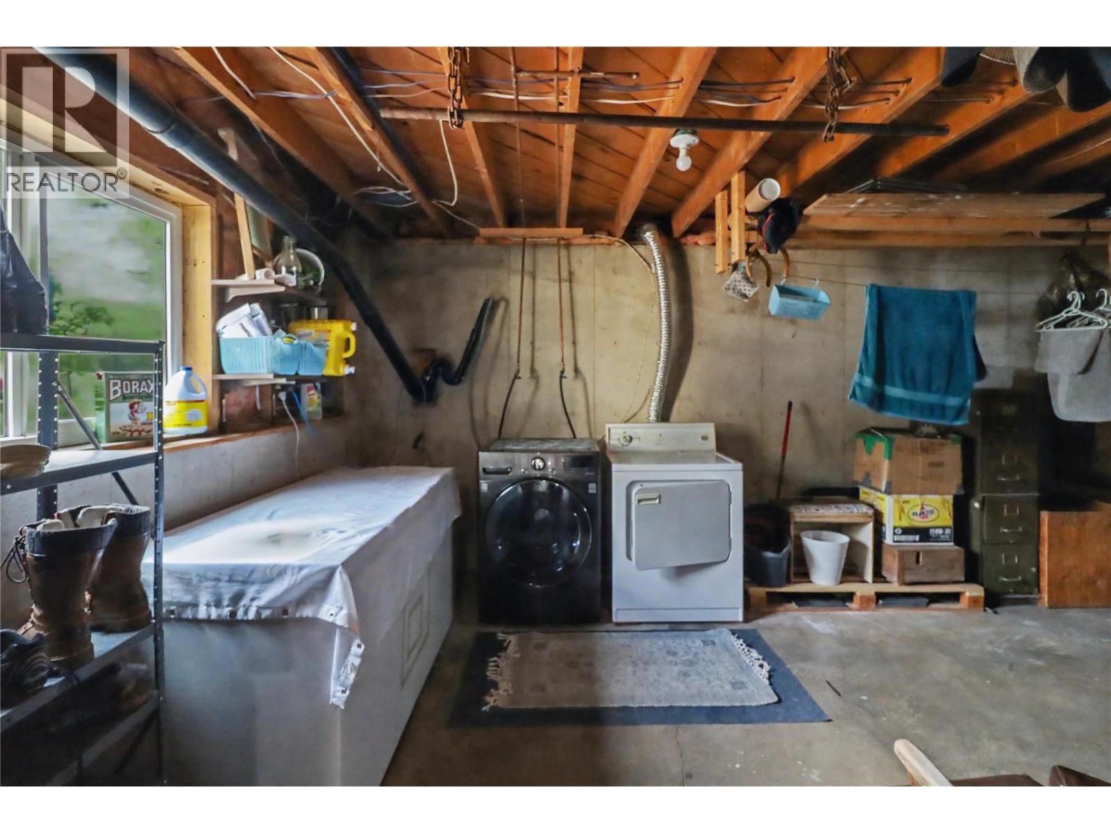 12050 3 HIGHWAY - 35