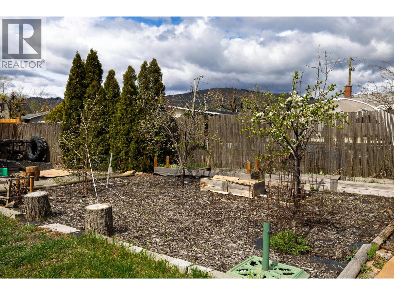 4009 24 Avenue, Vernon