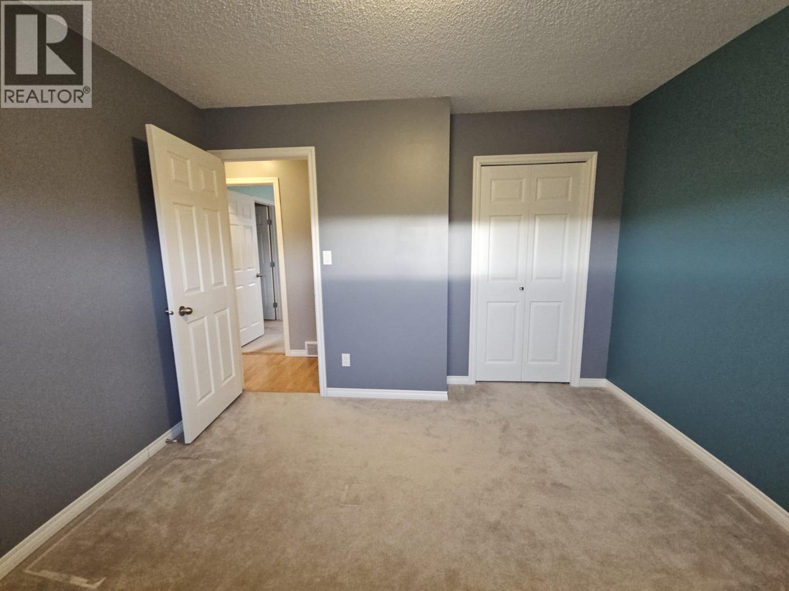 4013 52 AVENUE NE - 26