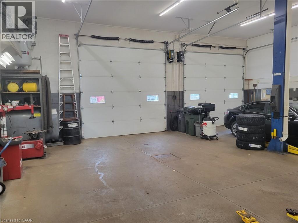 196 MCINTYRE Drive Unit# 10