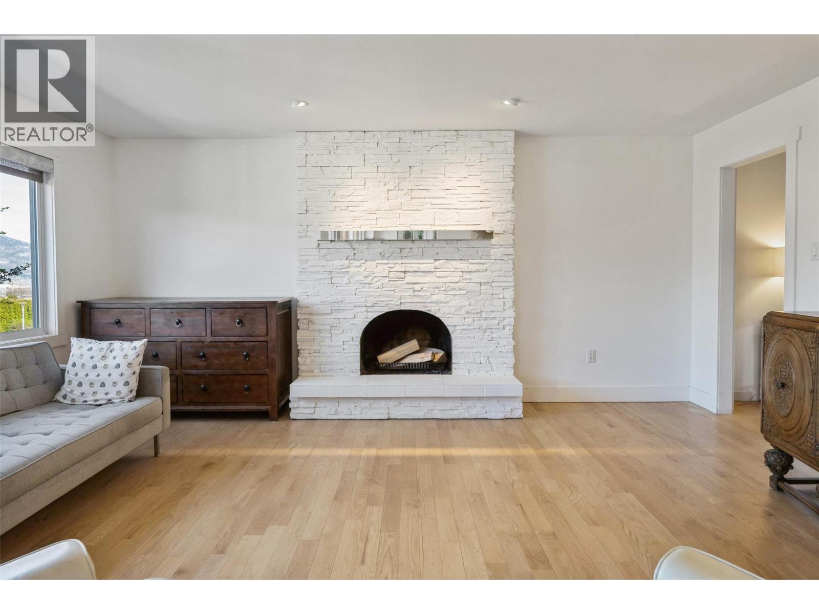 162 DARTMOUTH Place, Penticton