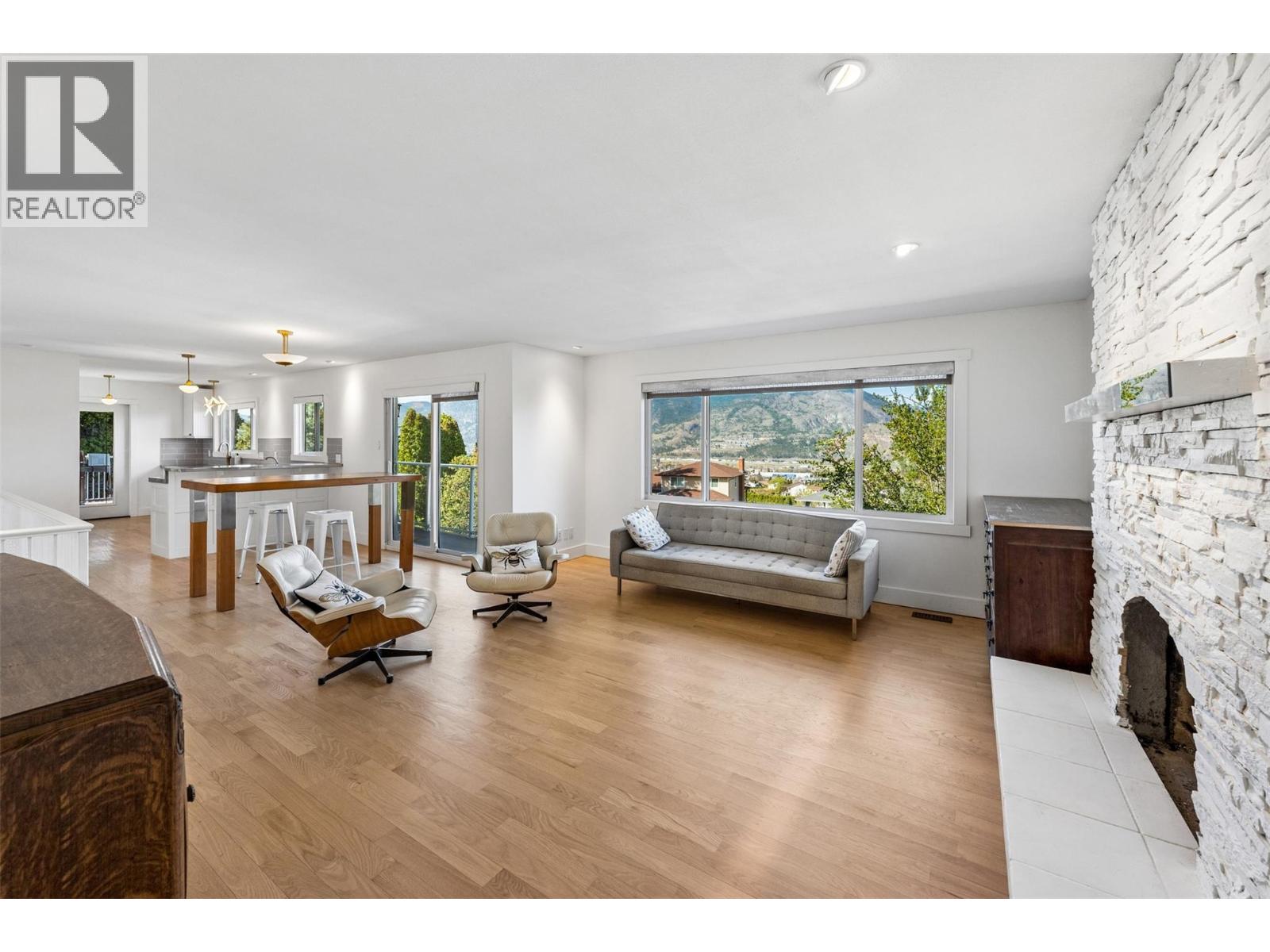 162 DARTMOUTH Place, Penticton