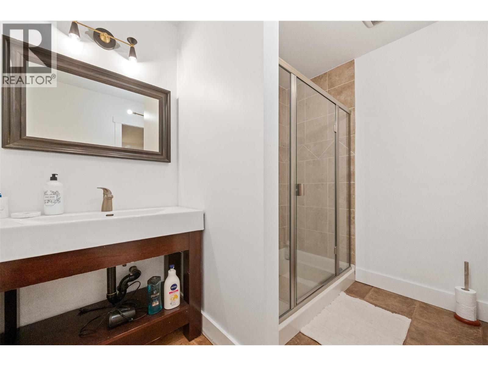 162 DARTMOUTH Place, Penticton