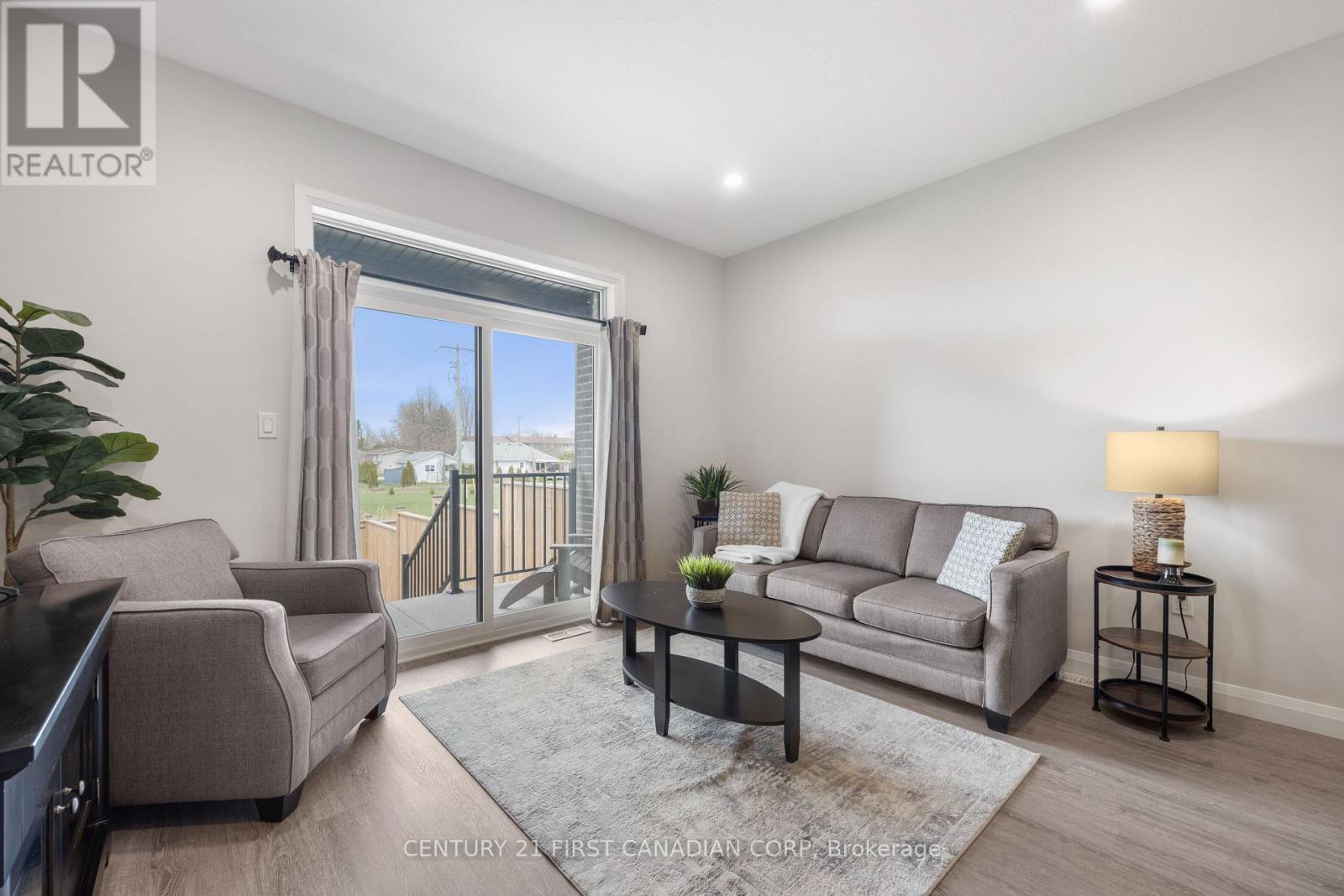 100 ROWE AVENUE Property Photo