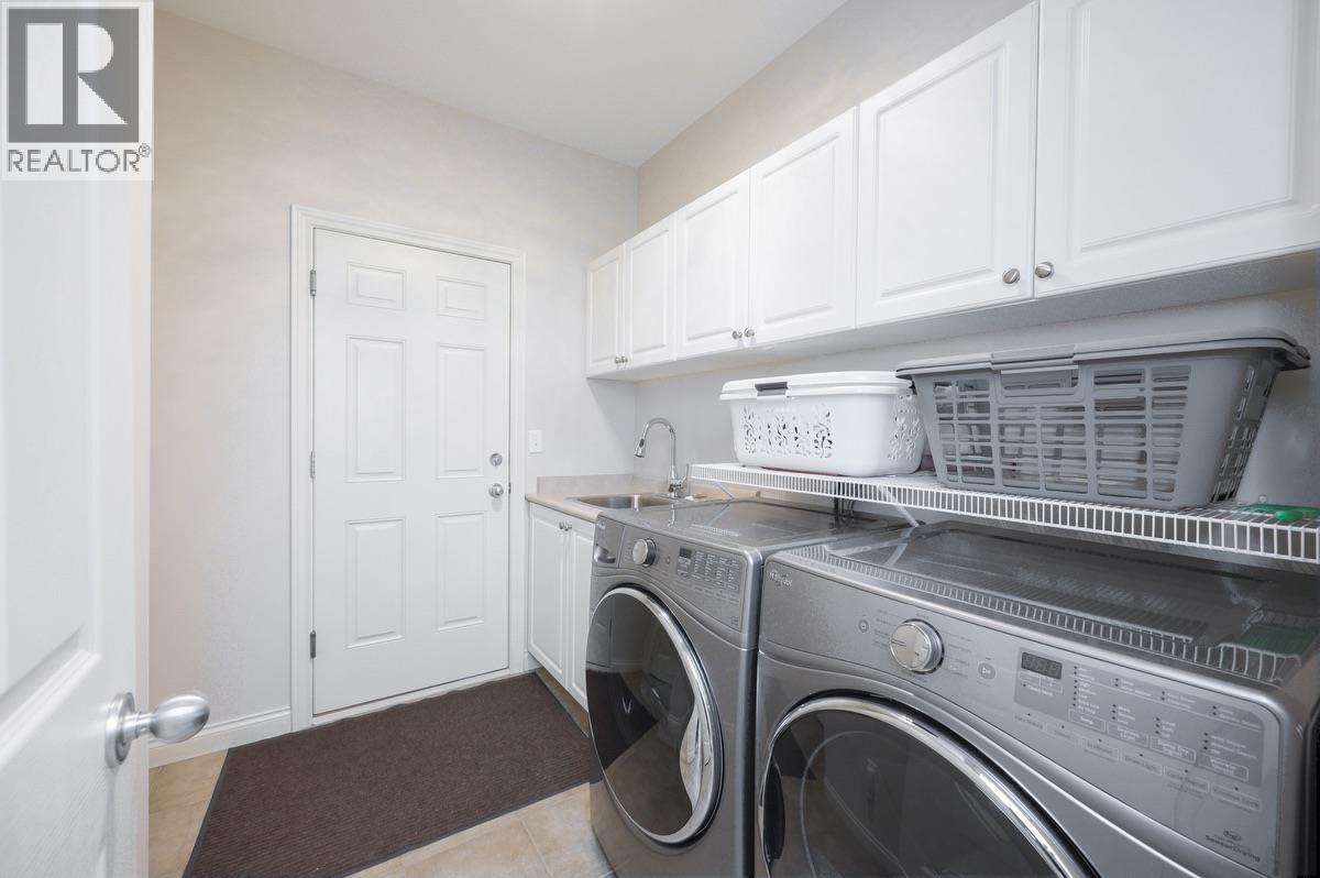 #1-6105 RIVER Road, Delta