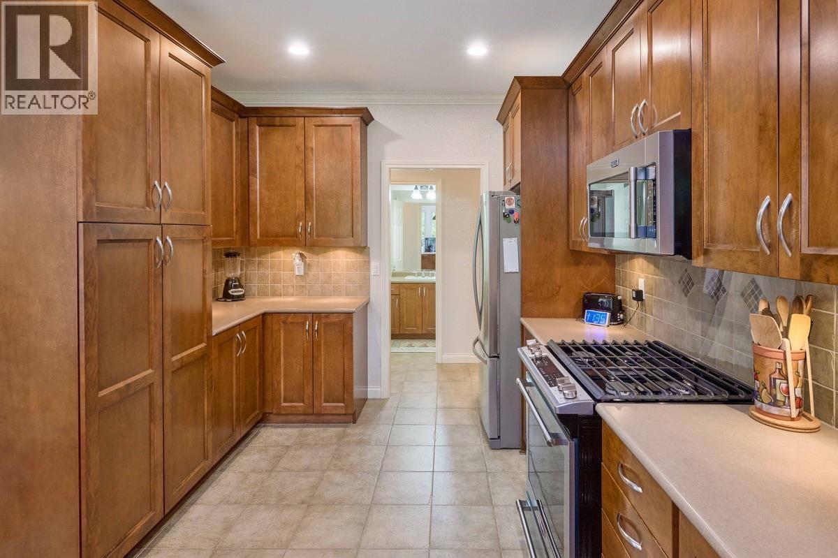 #1-6105 RIVER Road, Delta