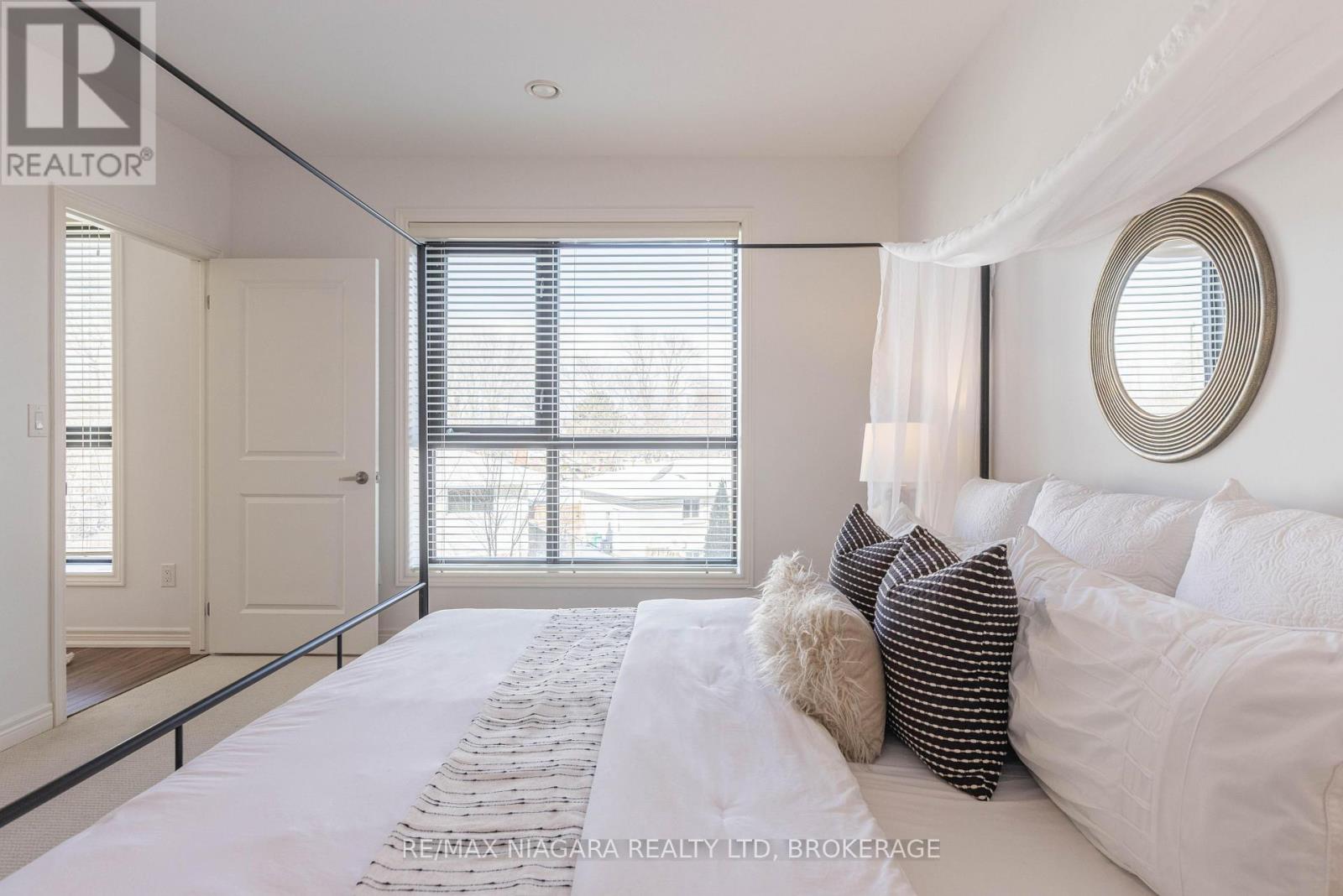 #209 379 SCOTT STREET - 15