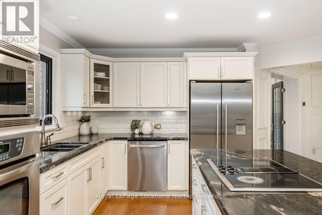 18 MILLS CIRCLE - 20