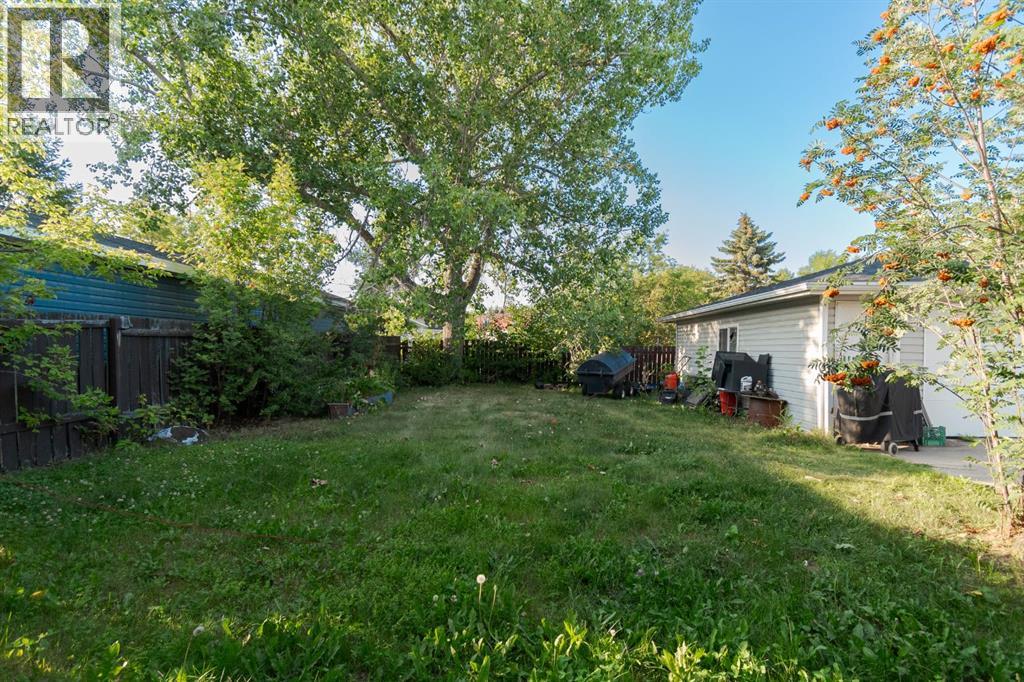 453 Signal Road, Fort McMurray