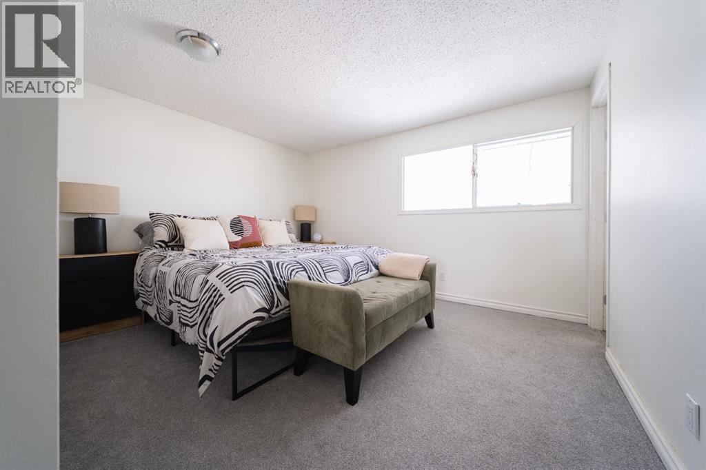 453 Signal Road, Fort McMurray