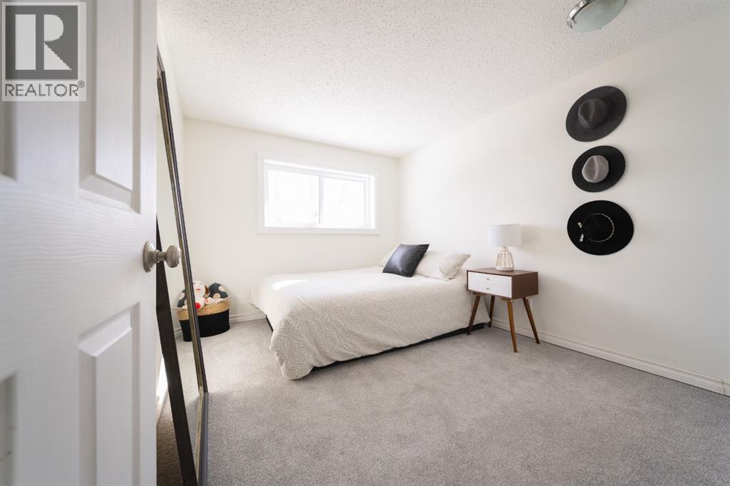 453 Signal Road, Fort McMurray