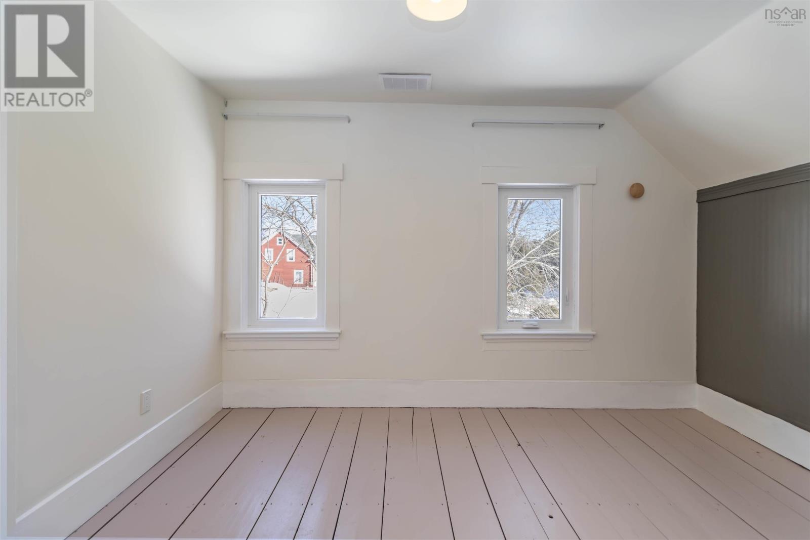 Property 19 of 22 of 7484 Highway 3