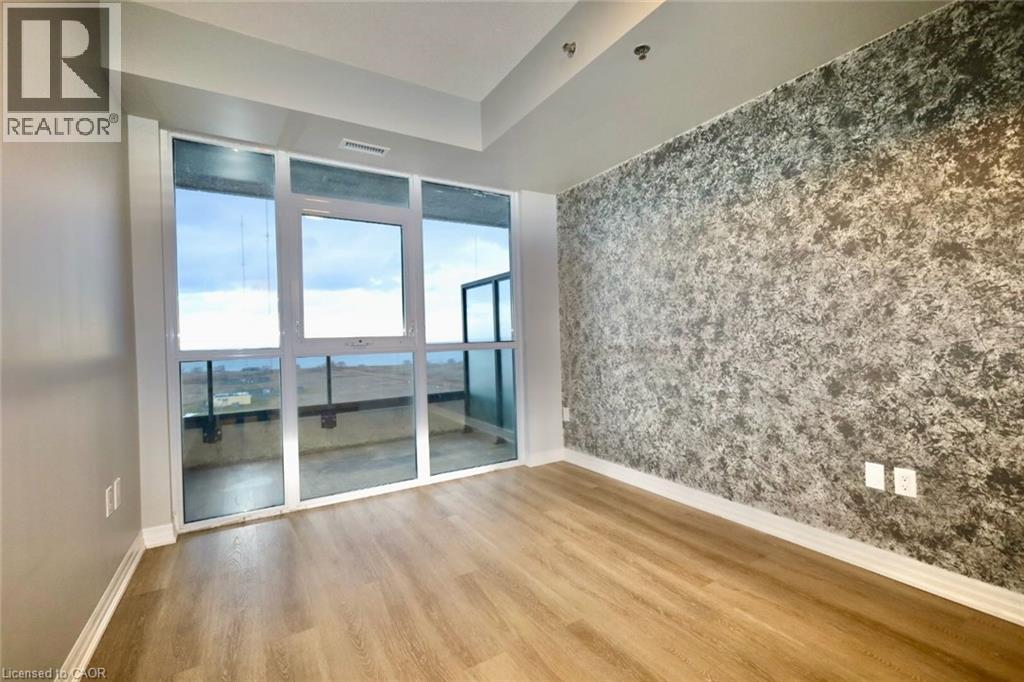 560 NORTH SERVICE Road Unit# 810, Grimsby, Ontario, L3M0G1 — Photo 19