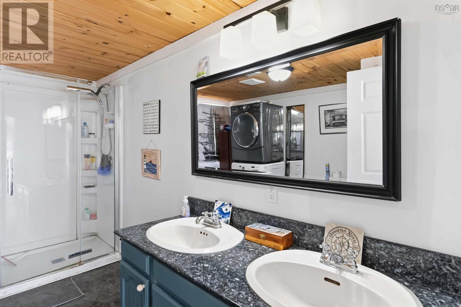 Property 18 of 43 of 3 Massachusetts Road