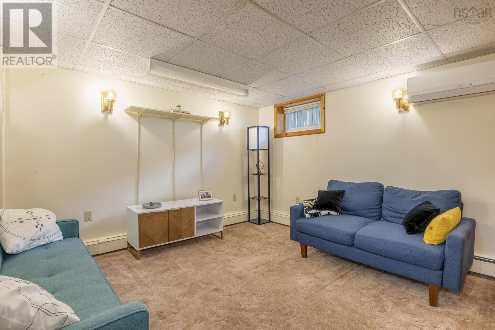 Property 29 of 45 of 18 Devon Crescent