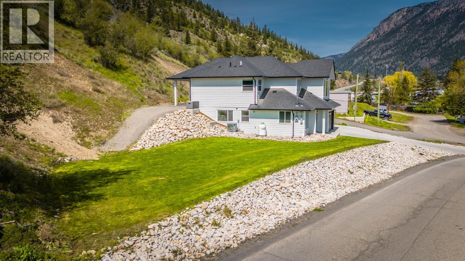 293 PARK Drive - 12
