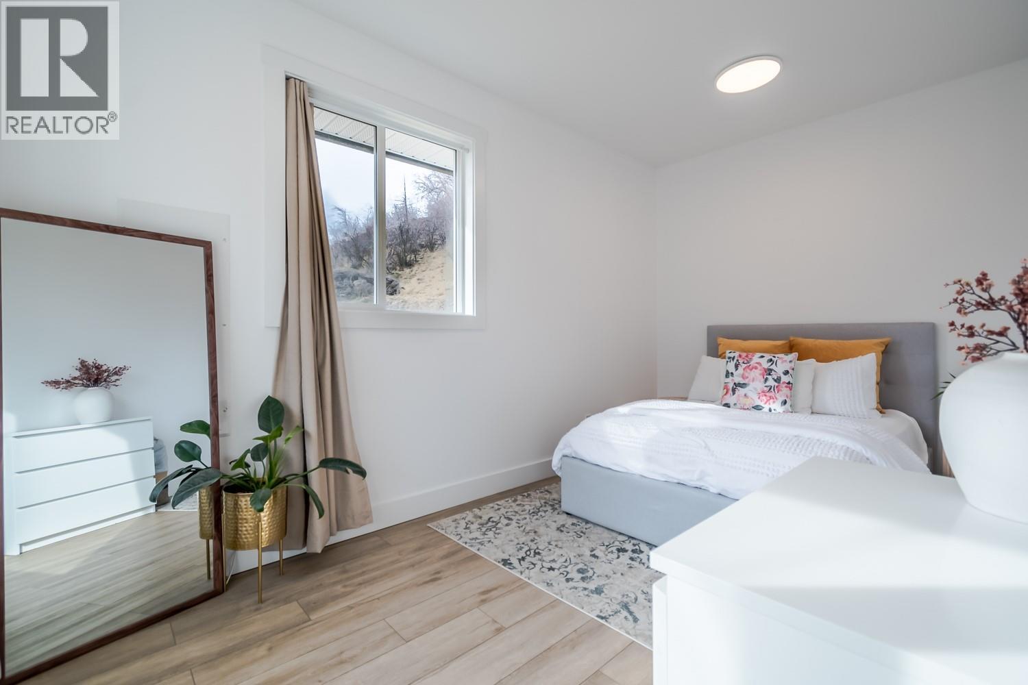293 PARK Drive - 15