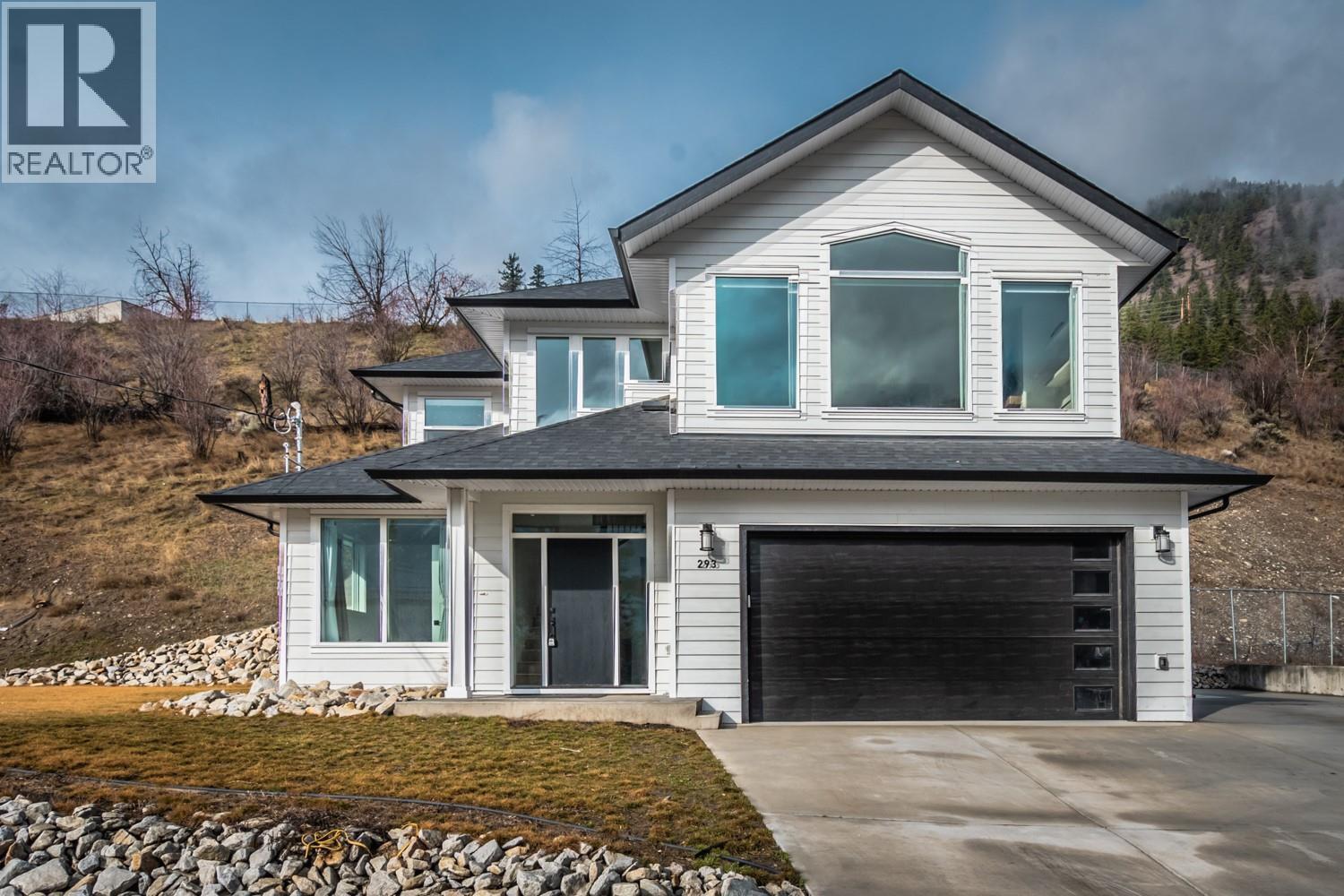293 PARK Drive - 64