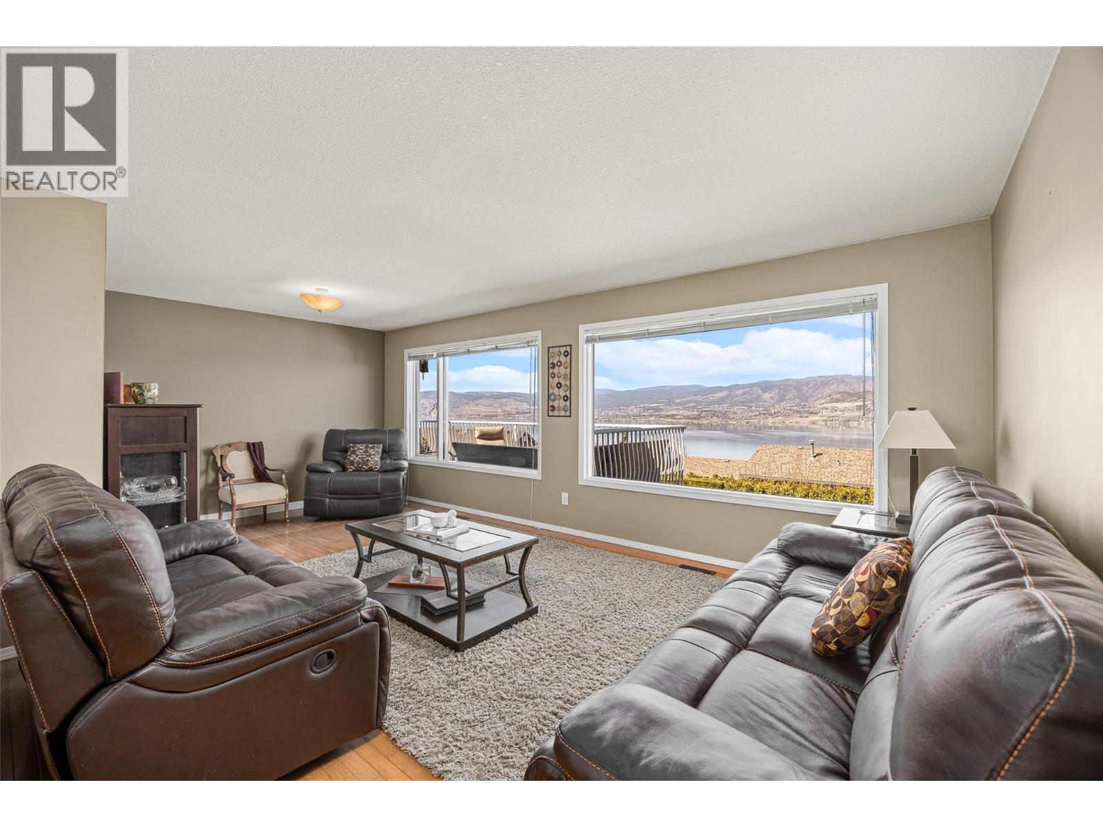 445 Curlew Drive, Kelowna