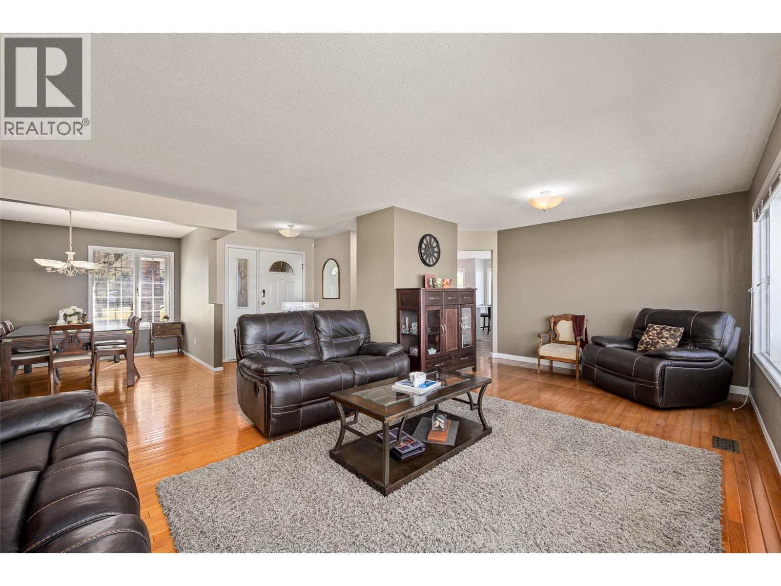 445 Curlew Drive, Kelowna