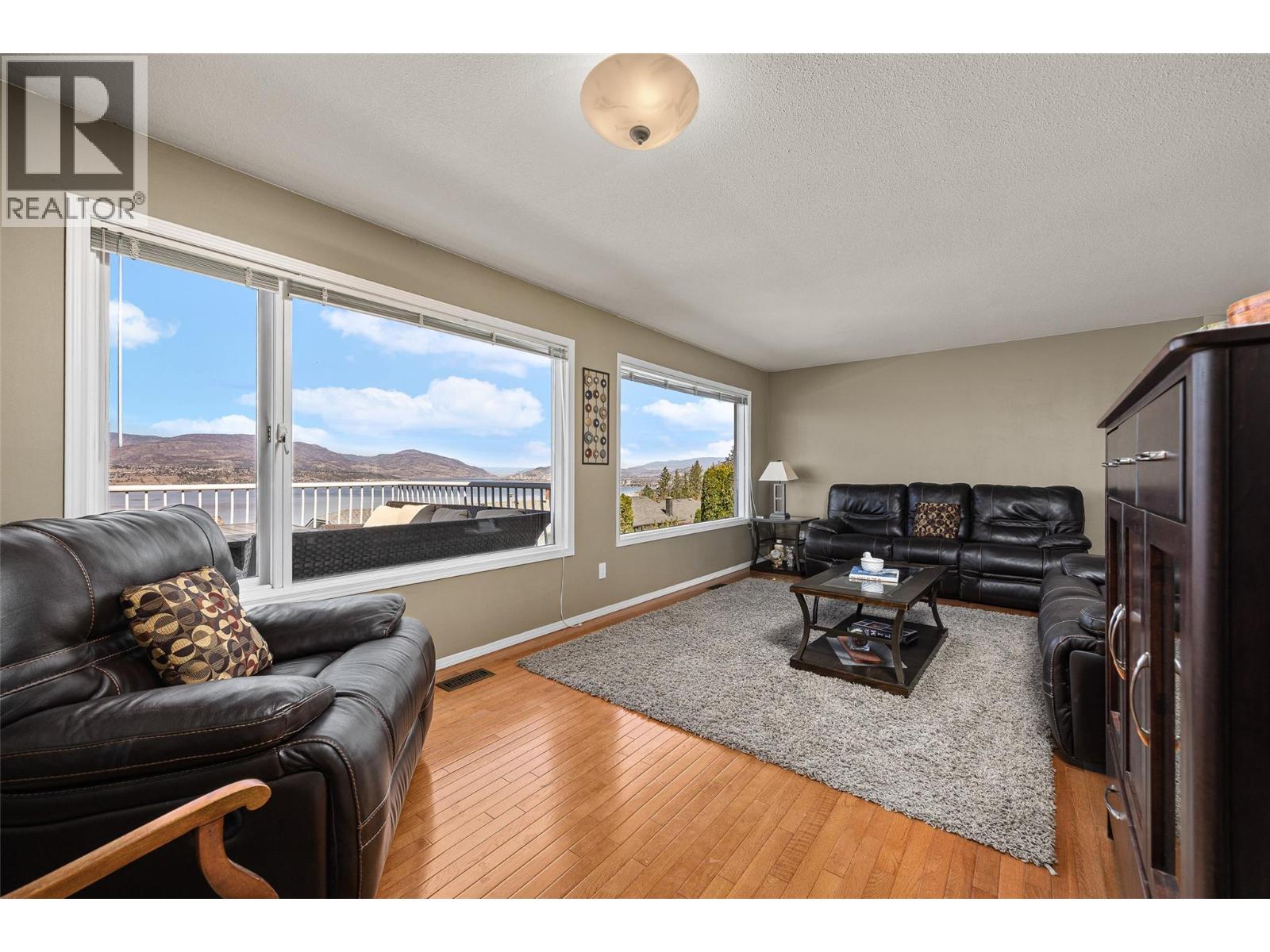 445 Curlew Drive, Kelowna