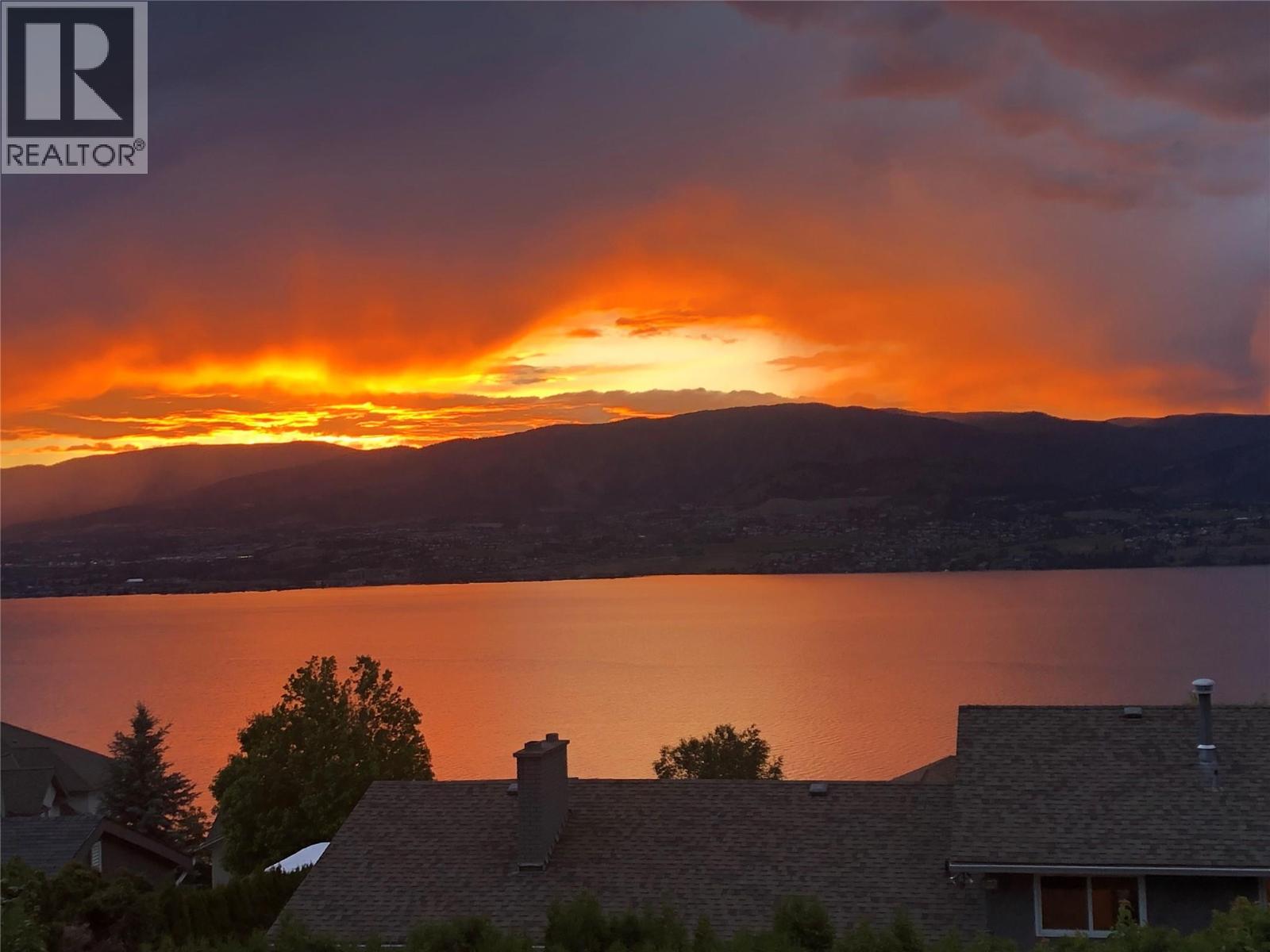 445 Curlew Drive, Kelowna