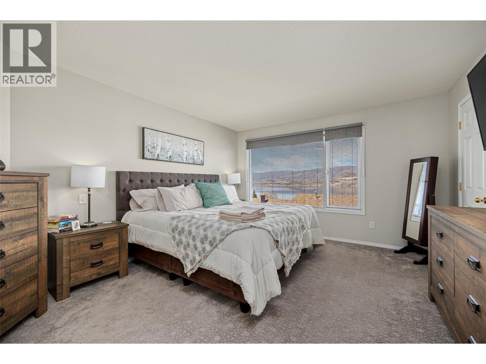 445 Curlew Drive, Kelowna