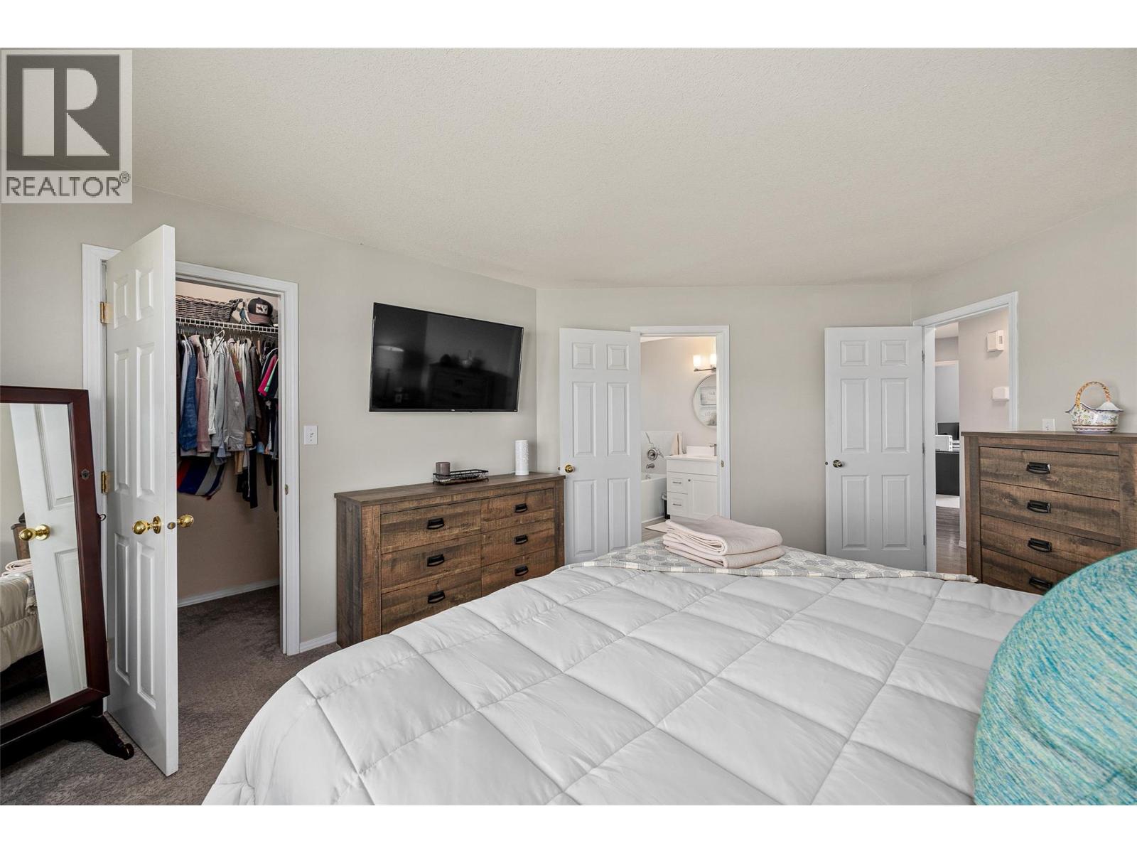 445 Curlew Drive, Kelowna