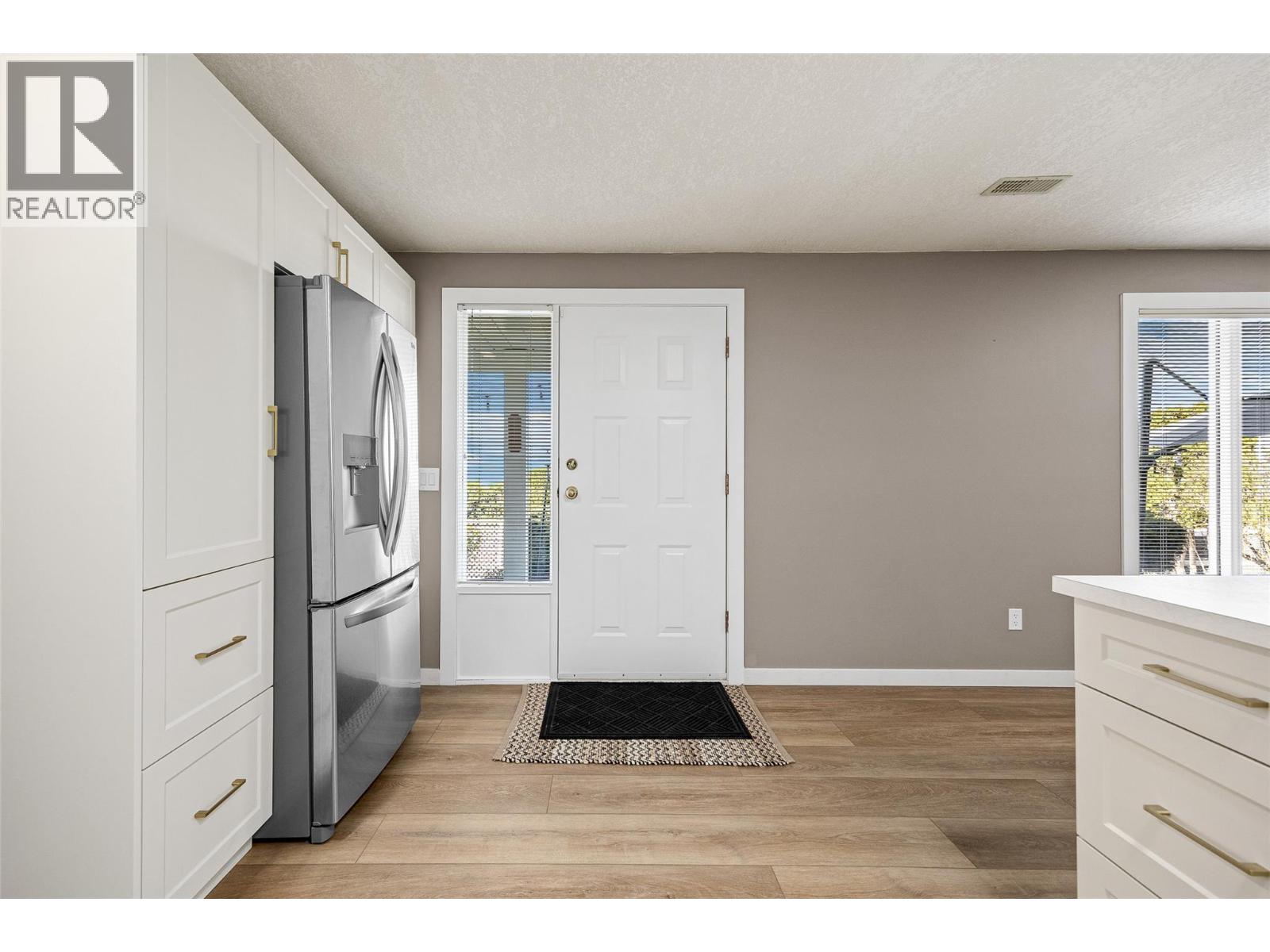 445 Curlew Drive, Kelowna