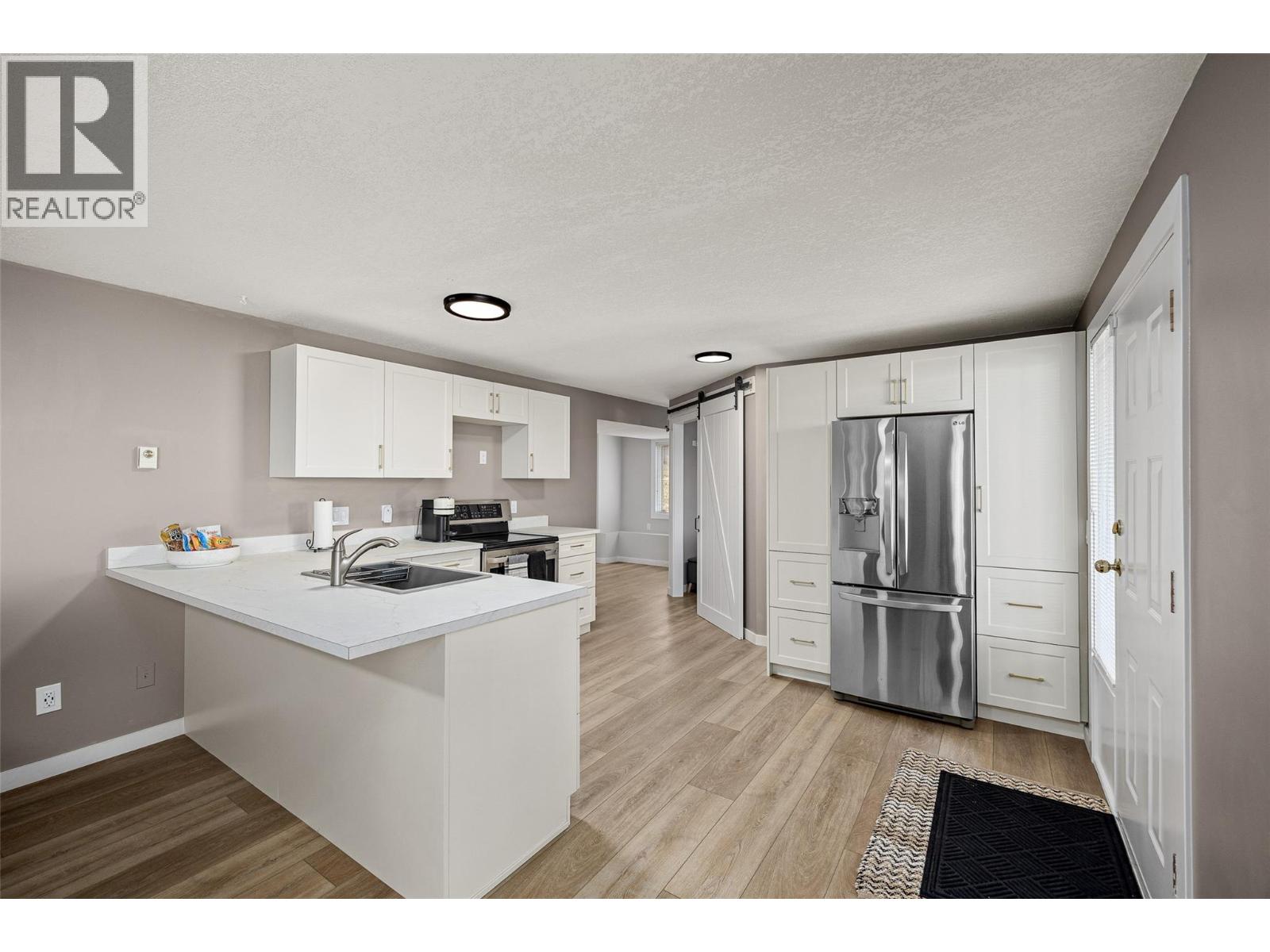 445 Curlew Drive, Kelowna