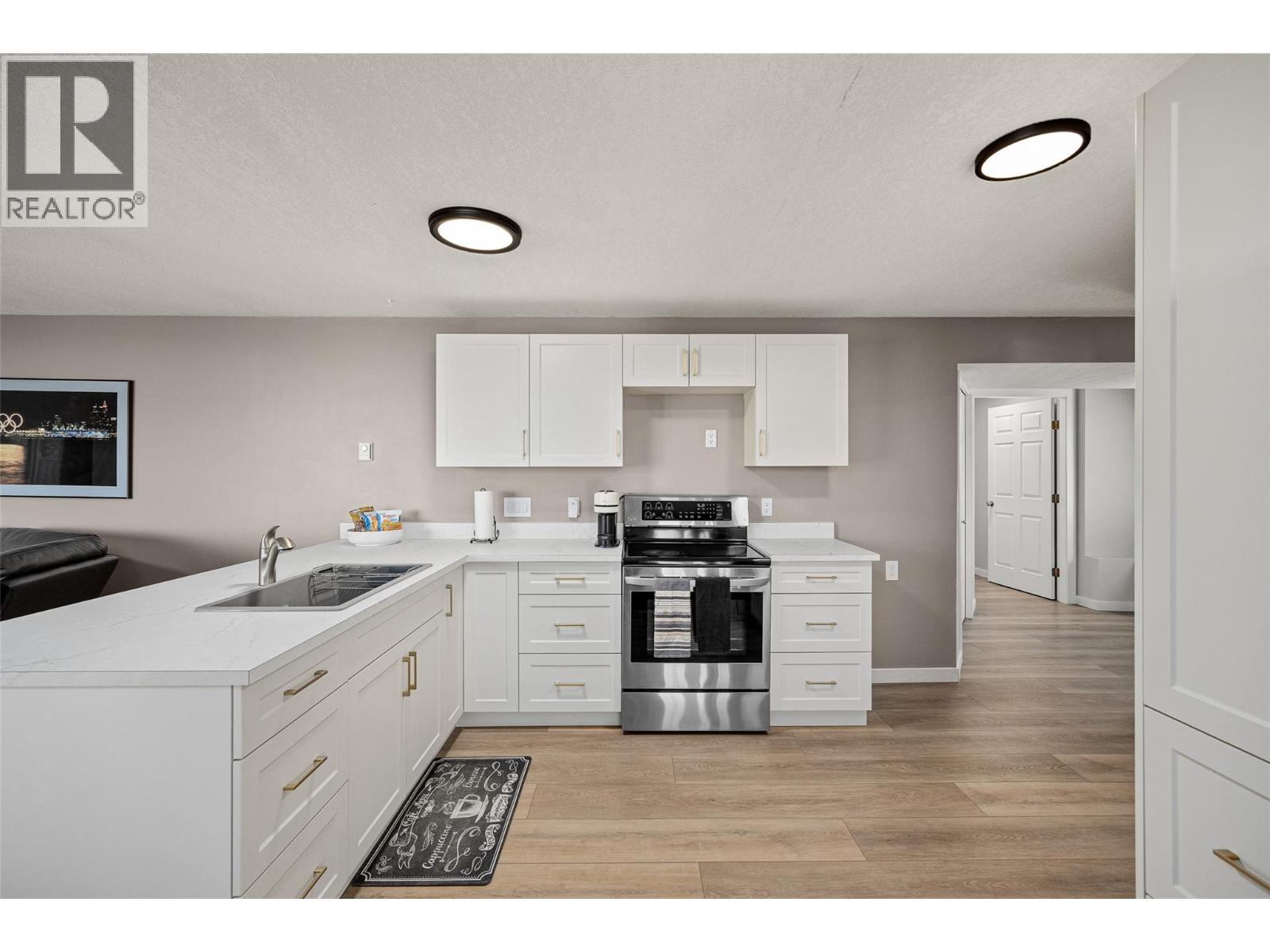 445 Curlew Drive, Kelowna