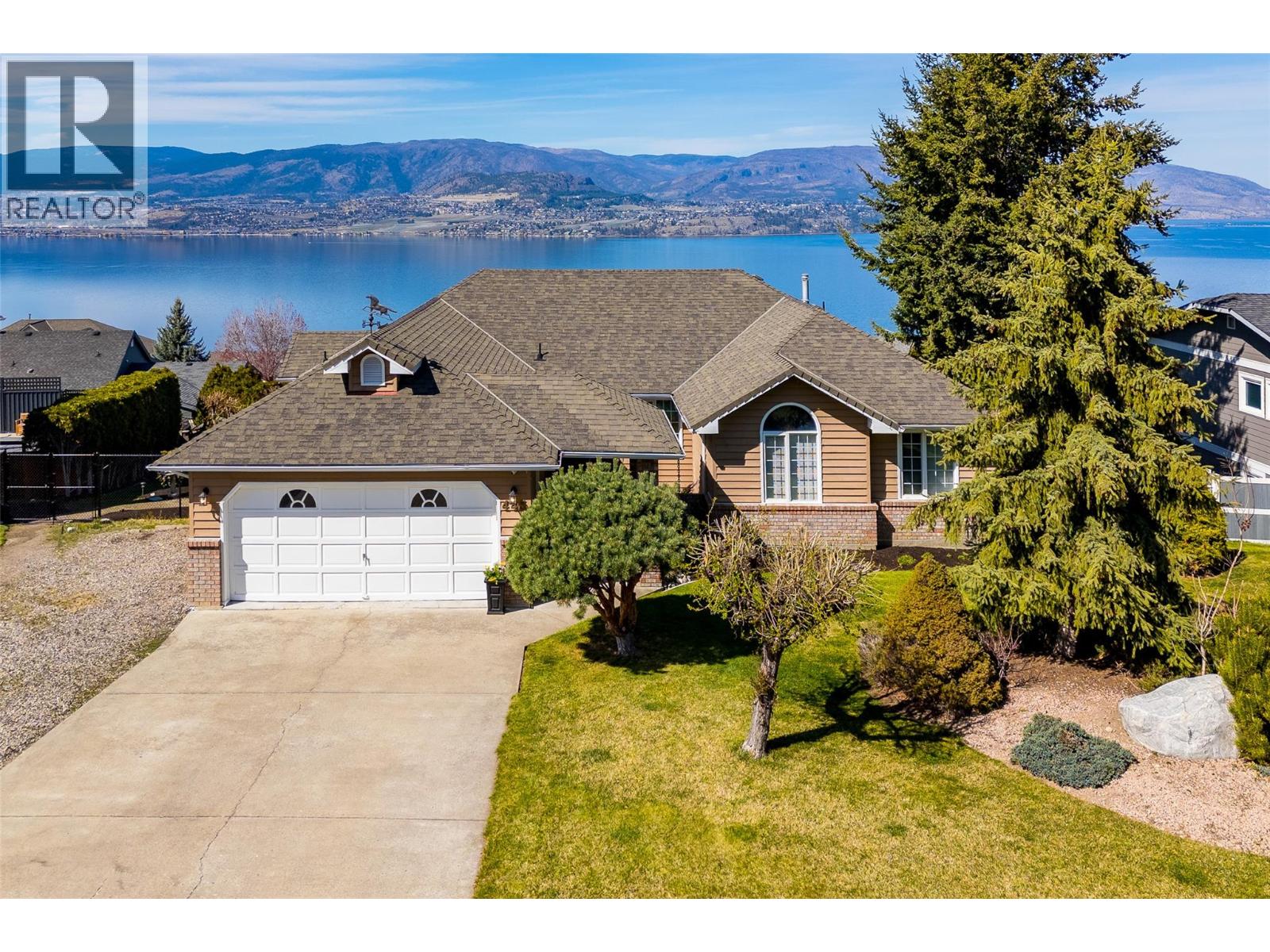 445 Curlew Drive, Kelowna