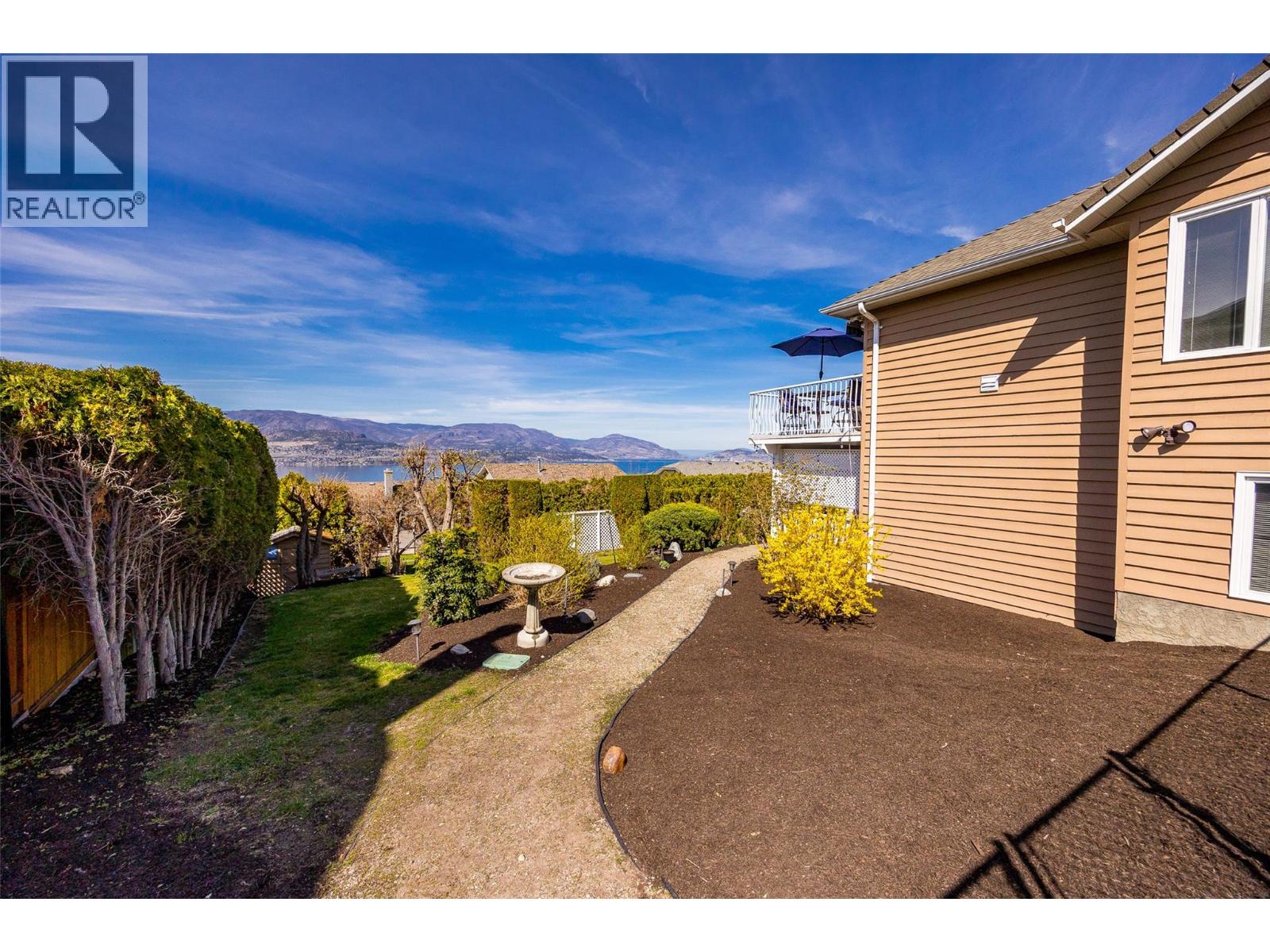 445 Curlew Drive, Kelowna