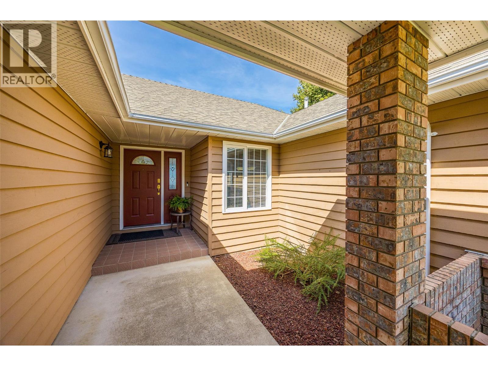 445 Curlew Drive, Kelowna