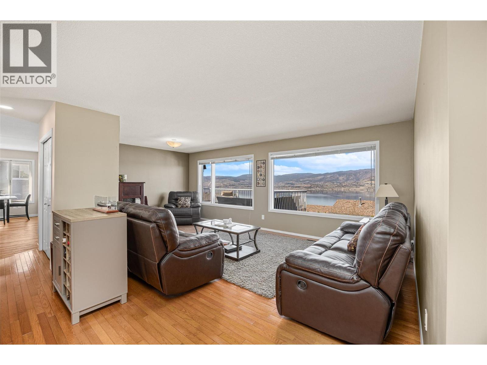 445 Curlew Drive, Kelowna