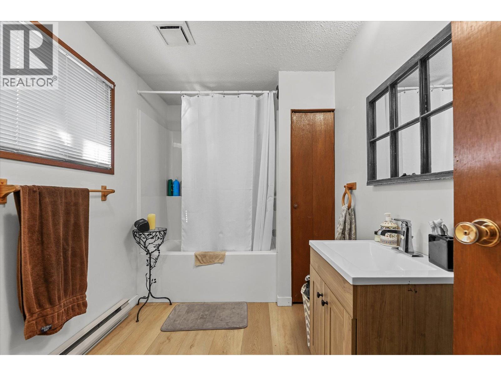 10623 Highway 33 East Highway, Kelowna