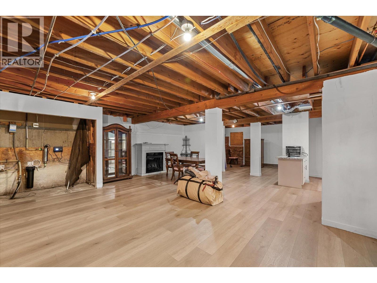 10623 Highway 33 East Highway, Kelowna