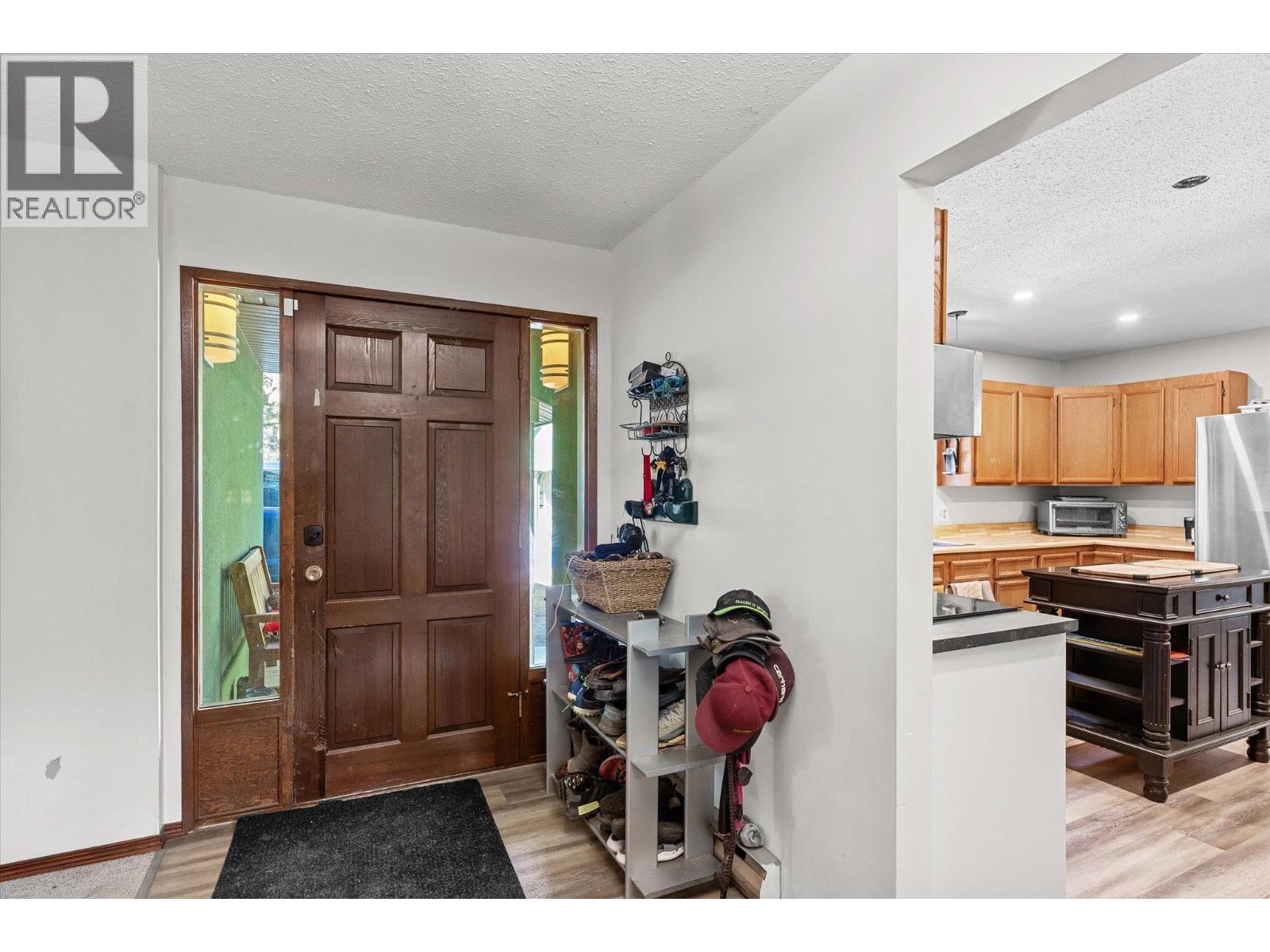 10623 Highway 33 East Highway, Kelowna