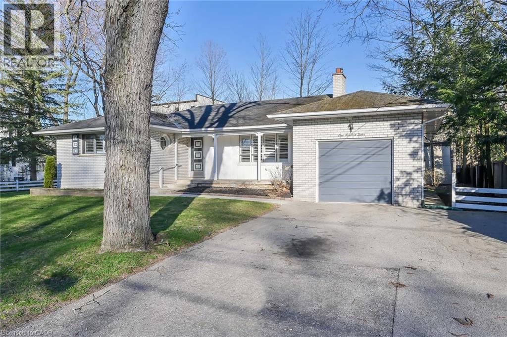112 ACADEMY Street, Ancaster, Ontario, L9G2Y1 — Photo 2