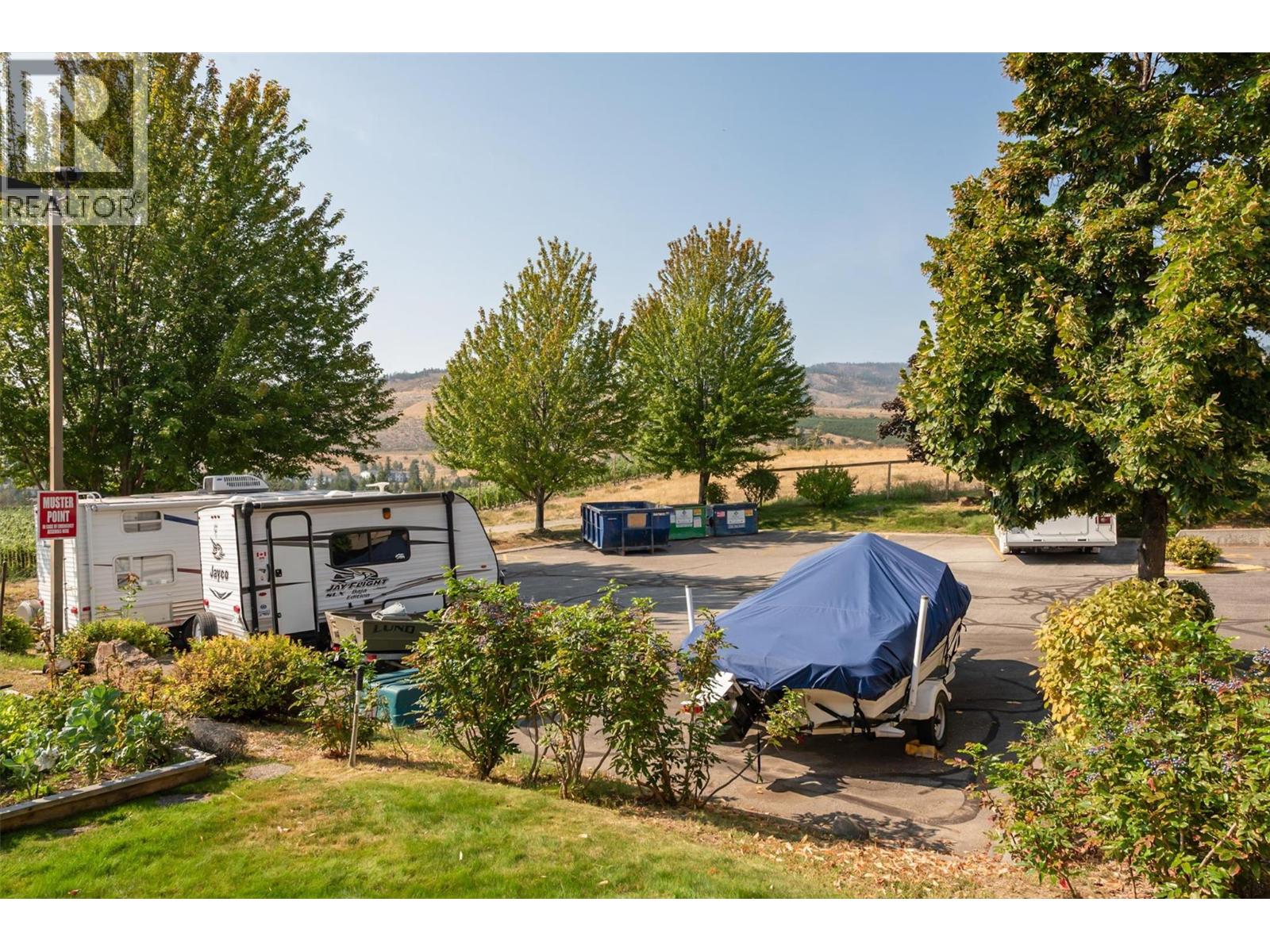 215 3890 Brown Road, West Kelowna