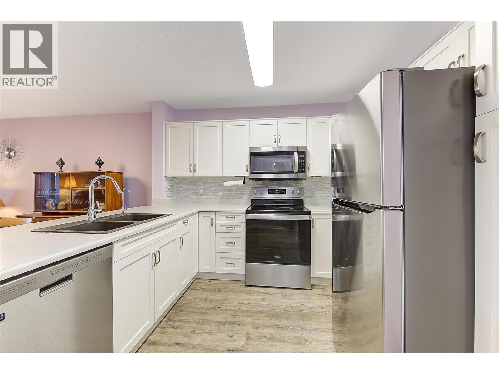 215 3890 Brown Road, West Kelowna