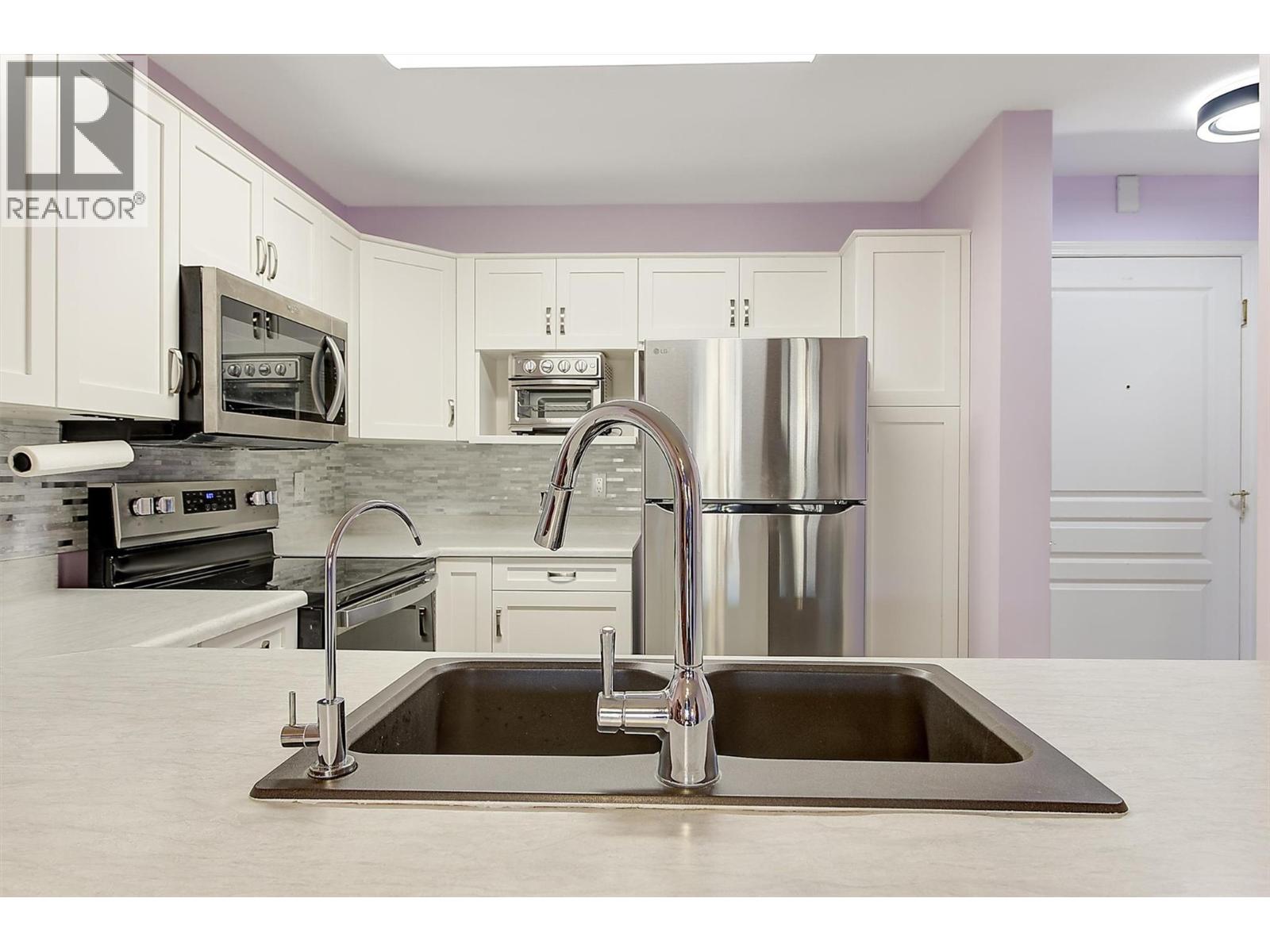 215 3890 Brown Road, West Kelowna