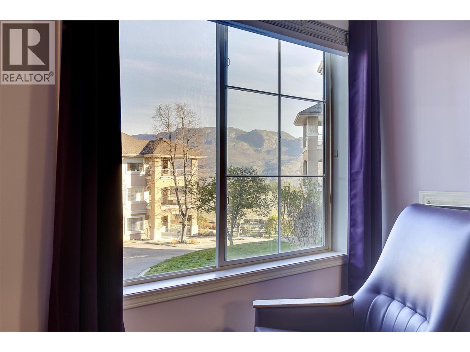 215 3890 Brown Road, West Kelowna