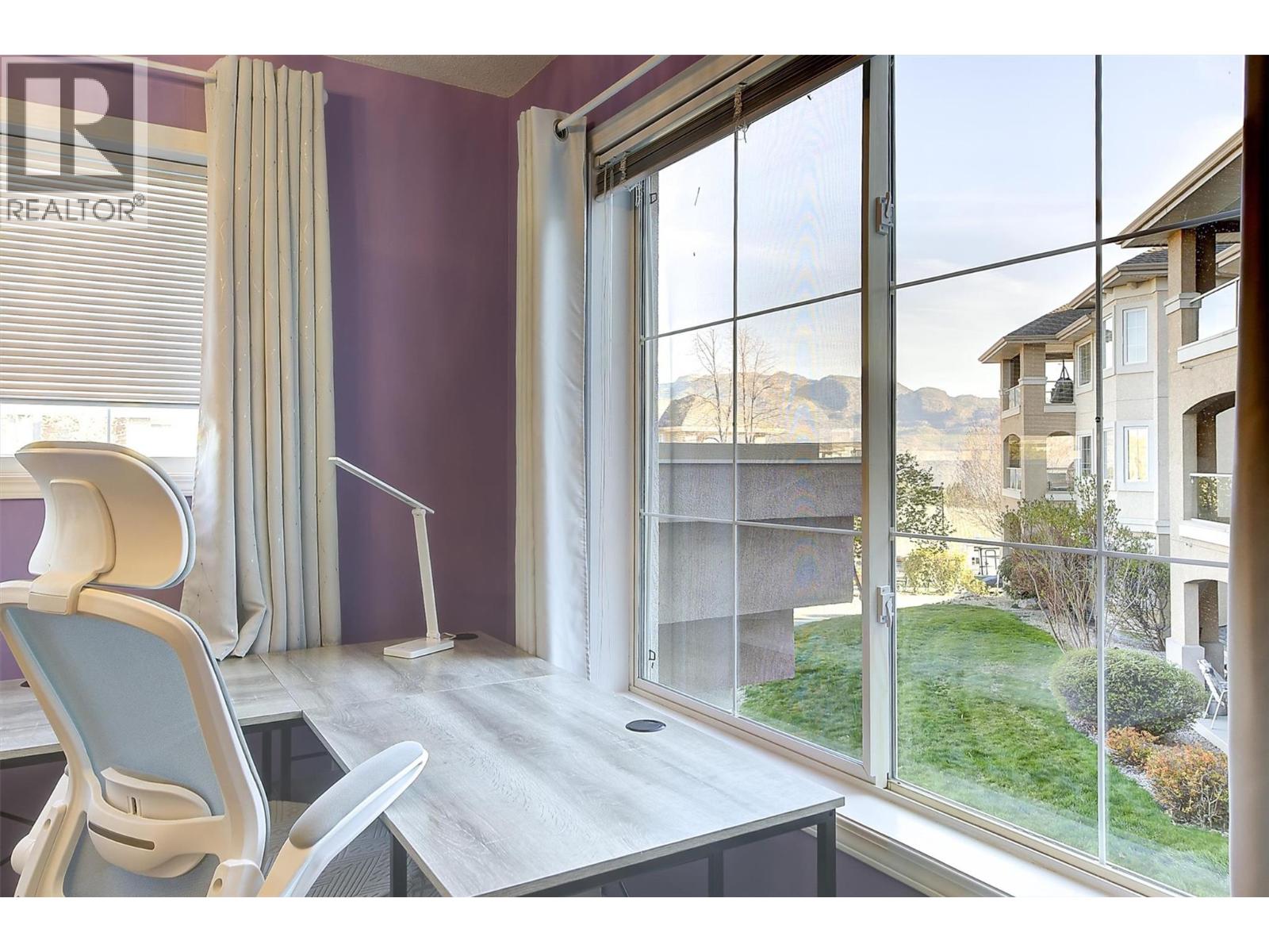 215 3890 Brown Road, West Kelowna