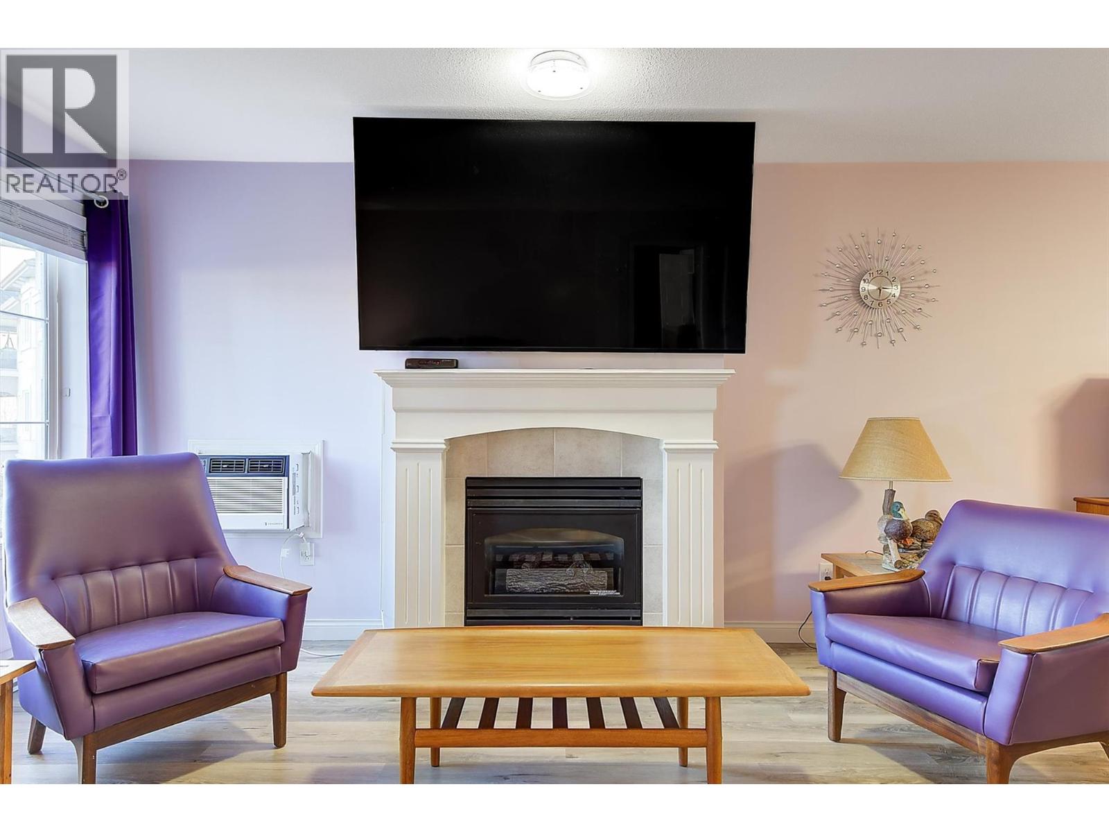 215 3890 Brown Road, West Kelowna