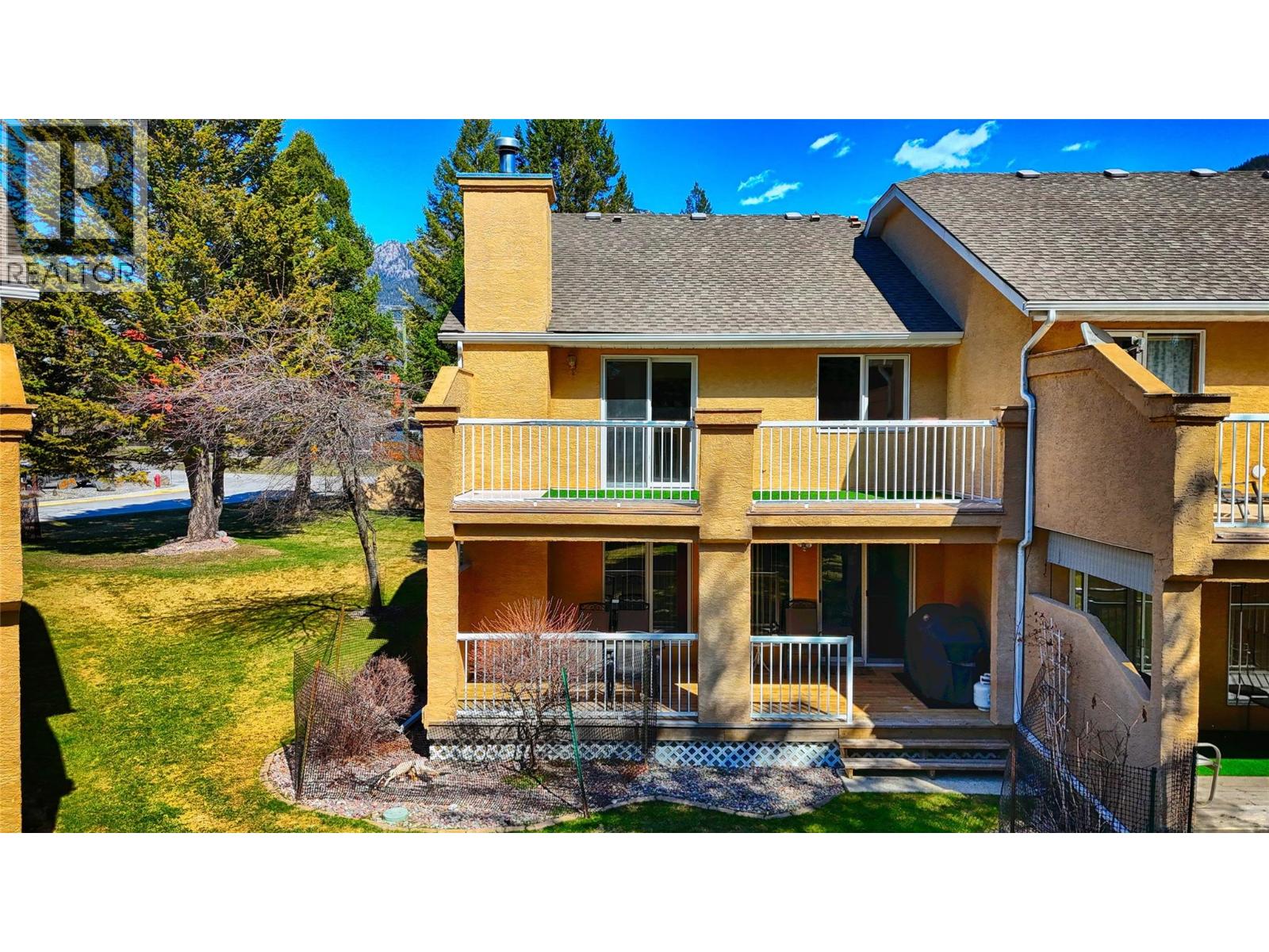 #8 7595 PIONEER AVENUE - 11