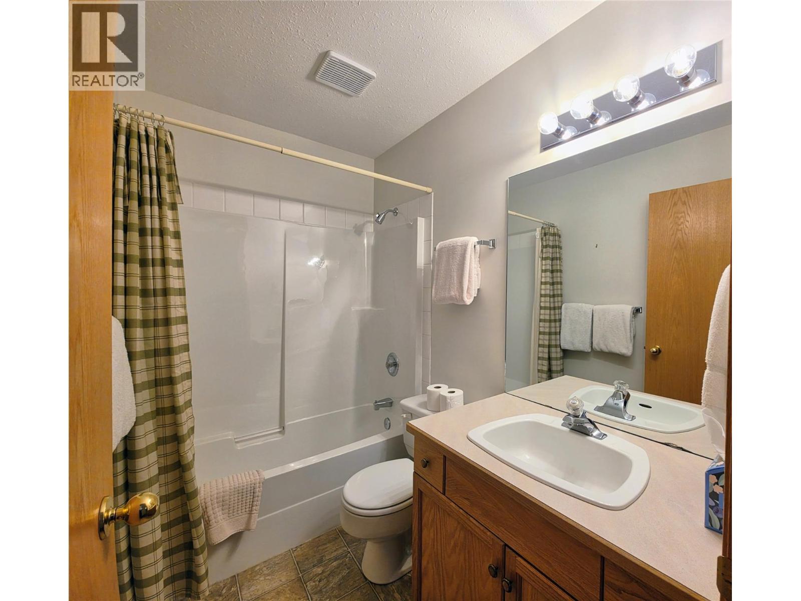 #8 7595 PIONEER AVENUE - 15