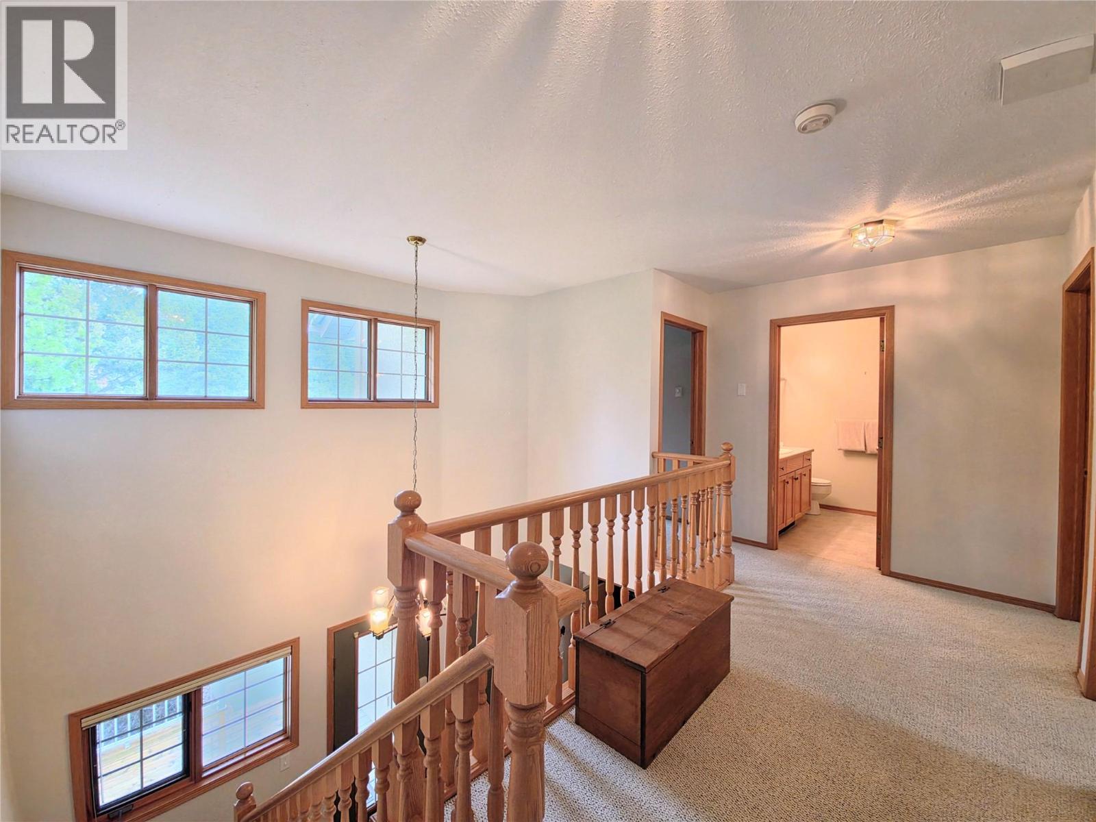 #8 7595 PIONEER AVENUE - 20